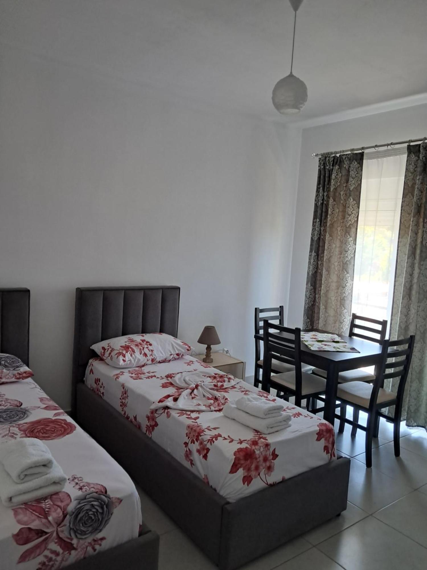 Villa Hysesani Vlorë Quarto foto